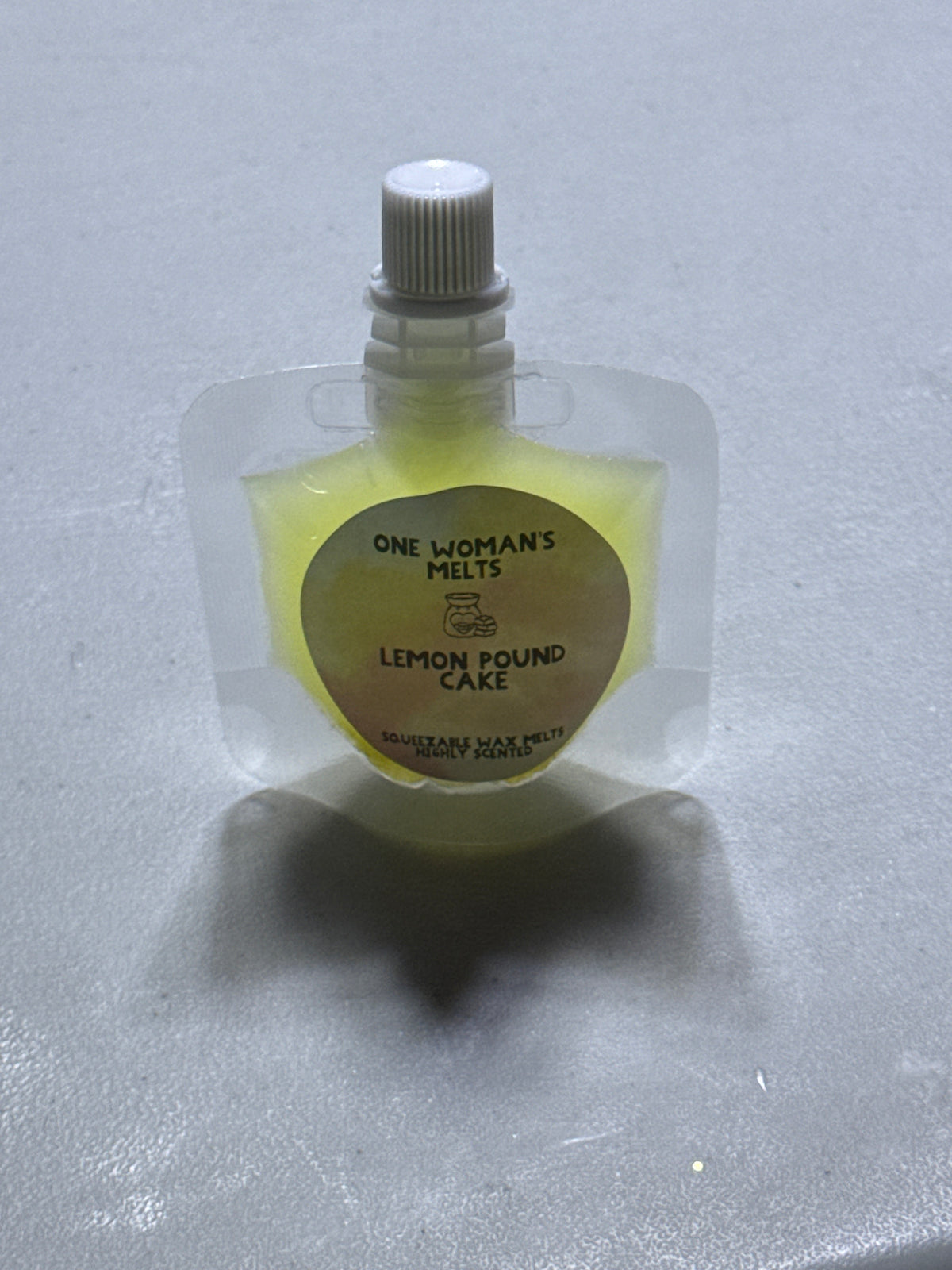 1 oz. sample size squish wax