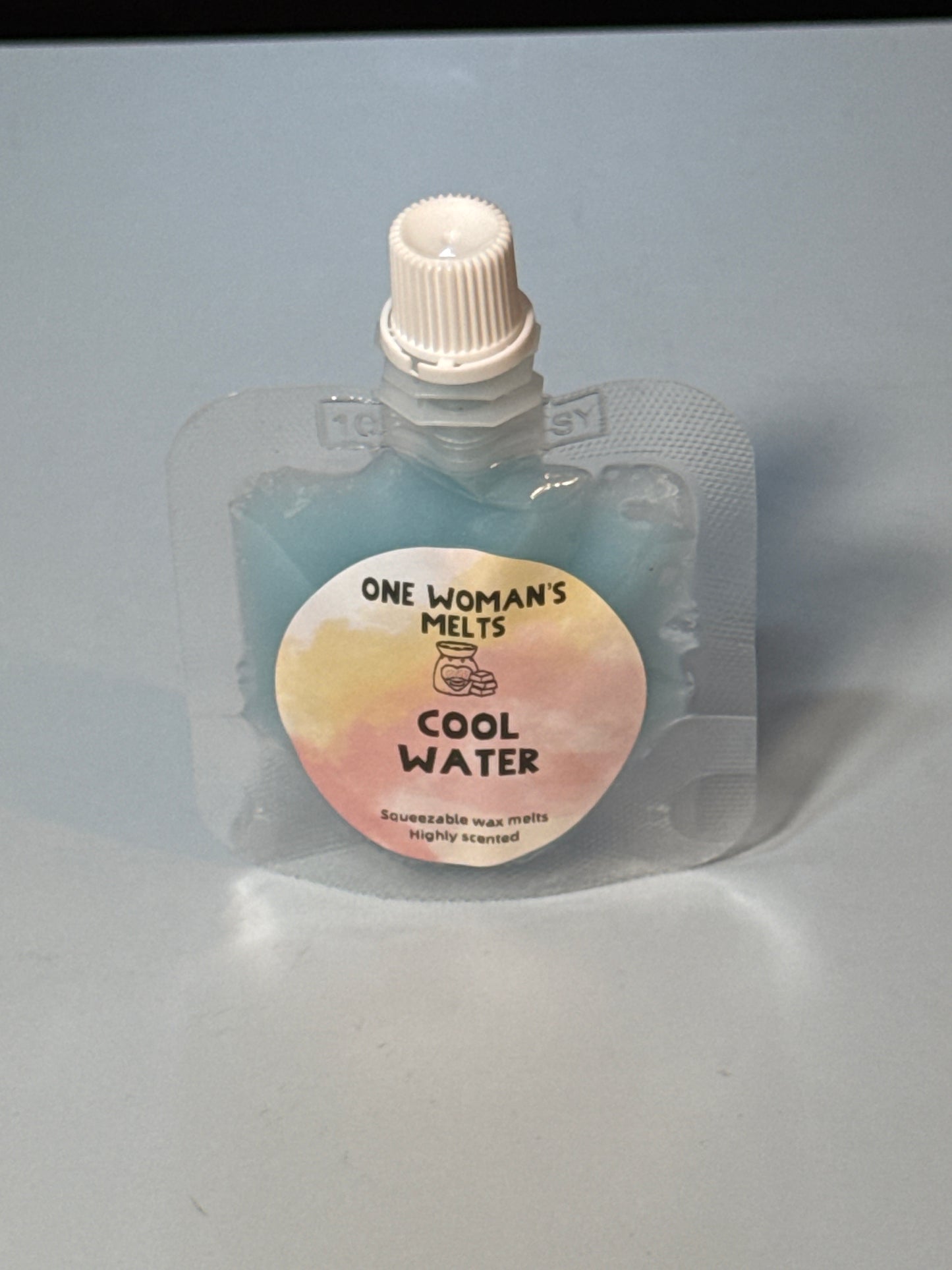 1 oz. sample size squish wax
